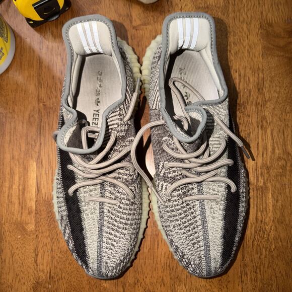 Size 10.5 - adidas Yeezy Boost 350 V2 Low Zyon main image 5
